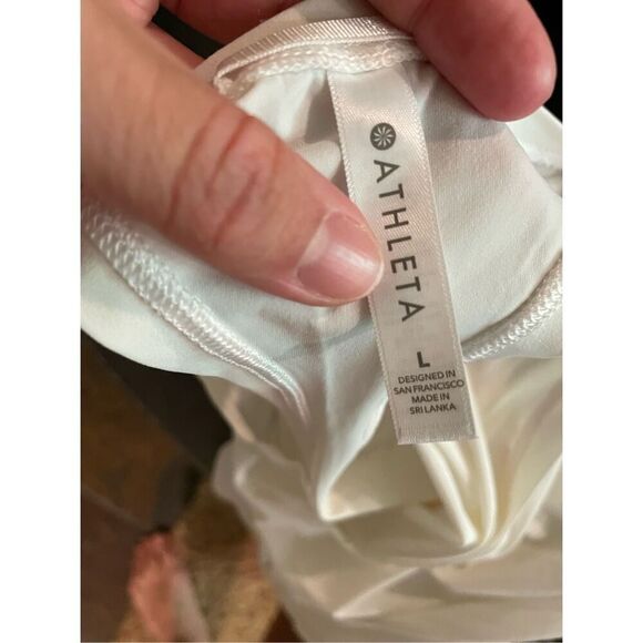 Athleta Womens White Solid Pullover Scoop Neck Racerback Tank Top Size Large - Picture 3 of 7
